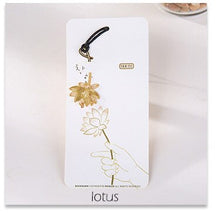 Load image into Gallery viewer, Cute Maple Leaf